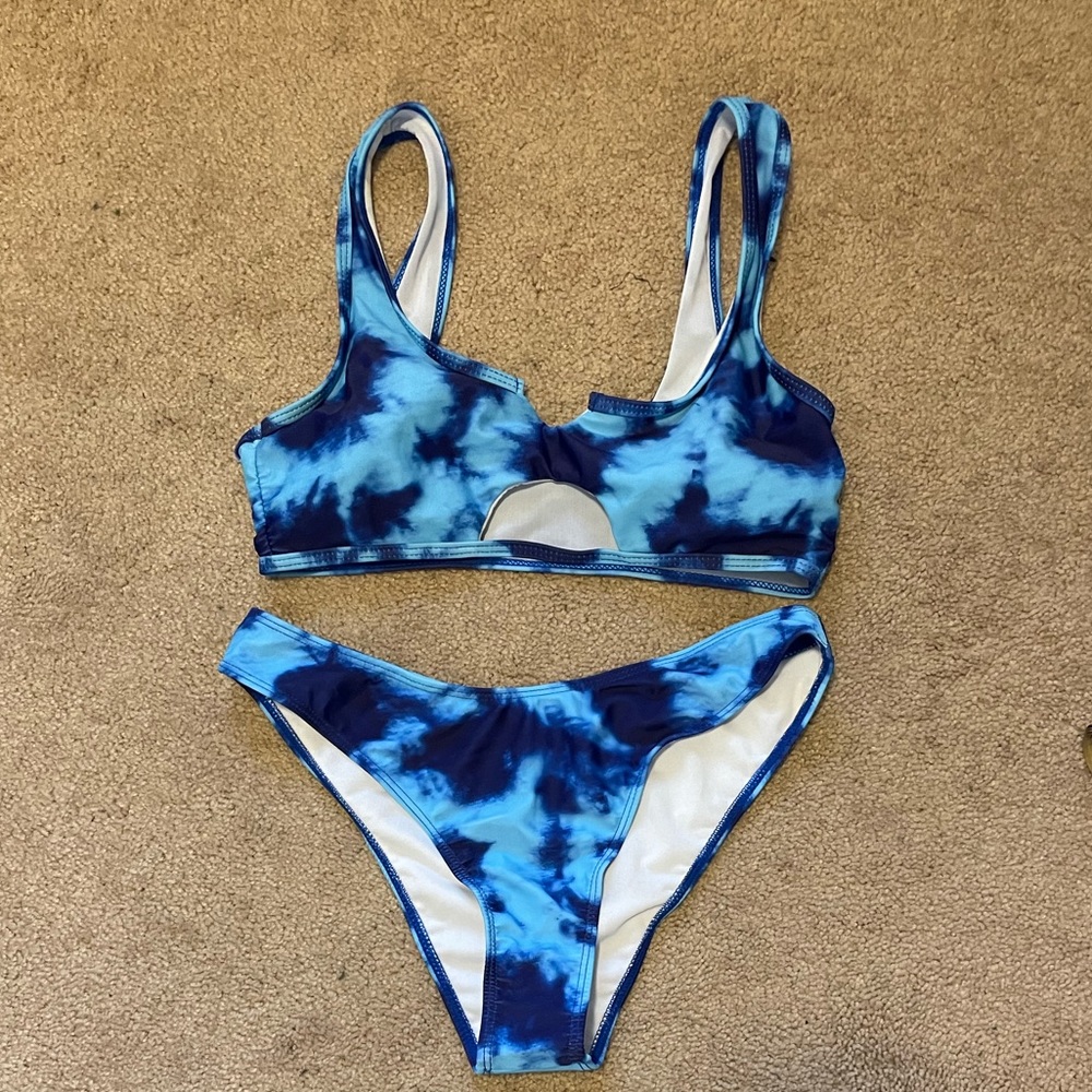 2 piece swim suit